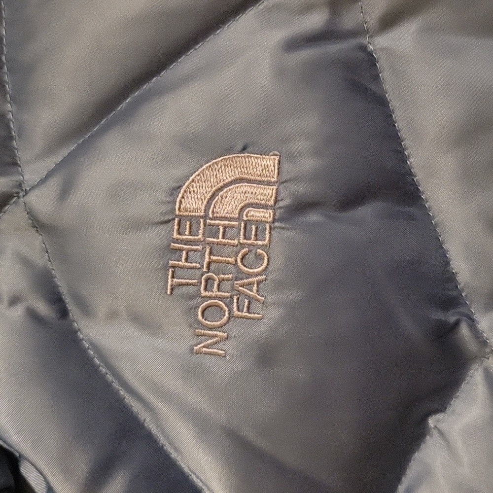 Ladies Blue Puffer THE NORTH FACE Vest - Picture 4 of 7